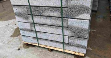 拉萨芙蓉白路牙石，马路牙子