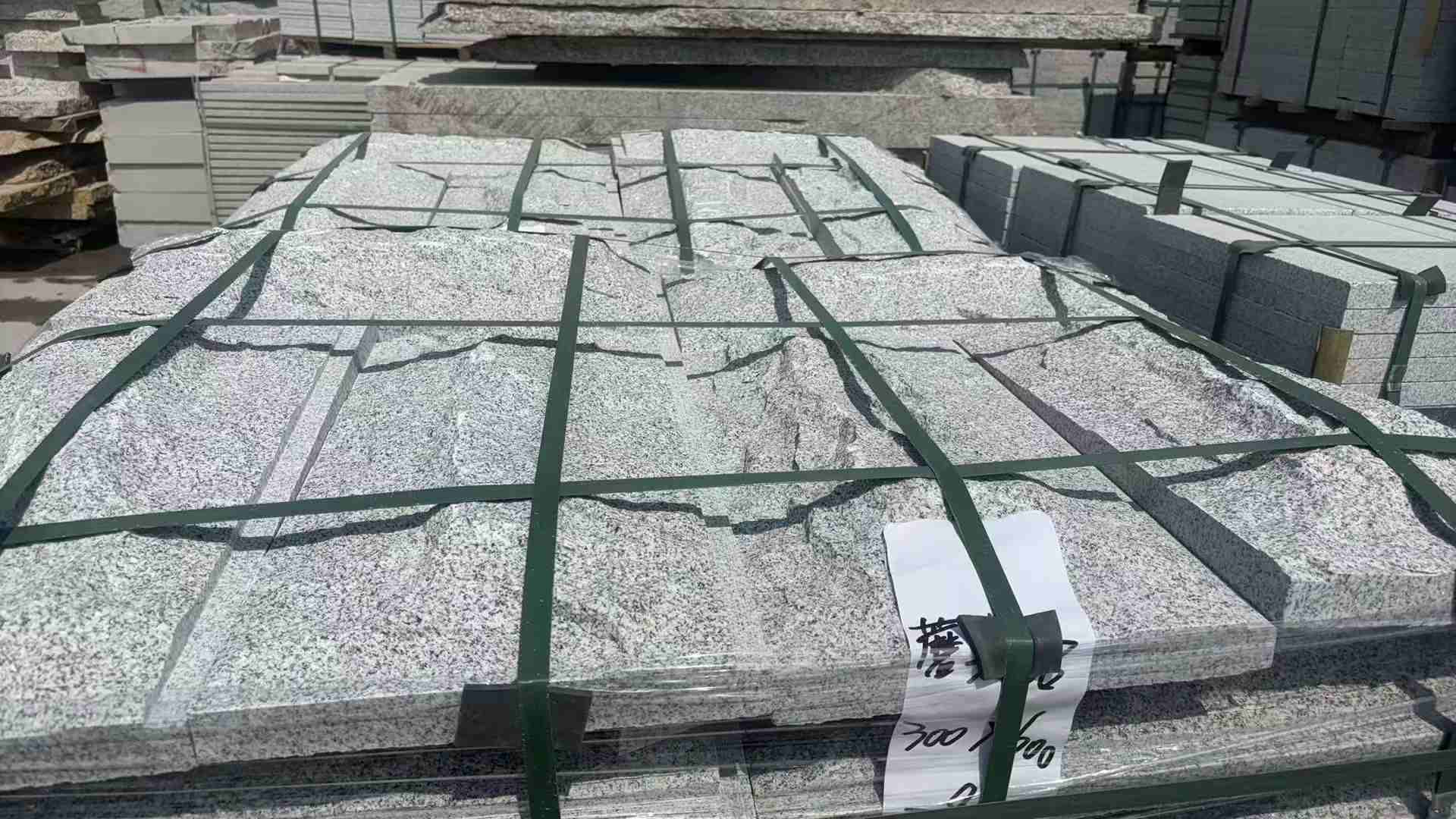 拉萨蘑菇石 自然面