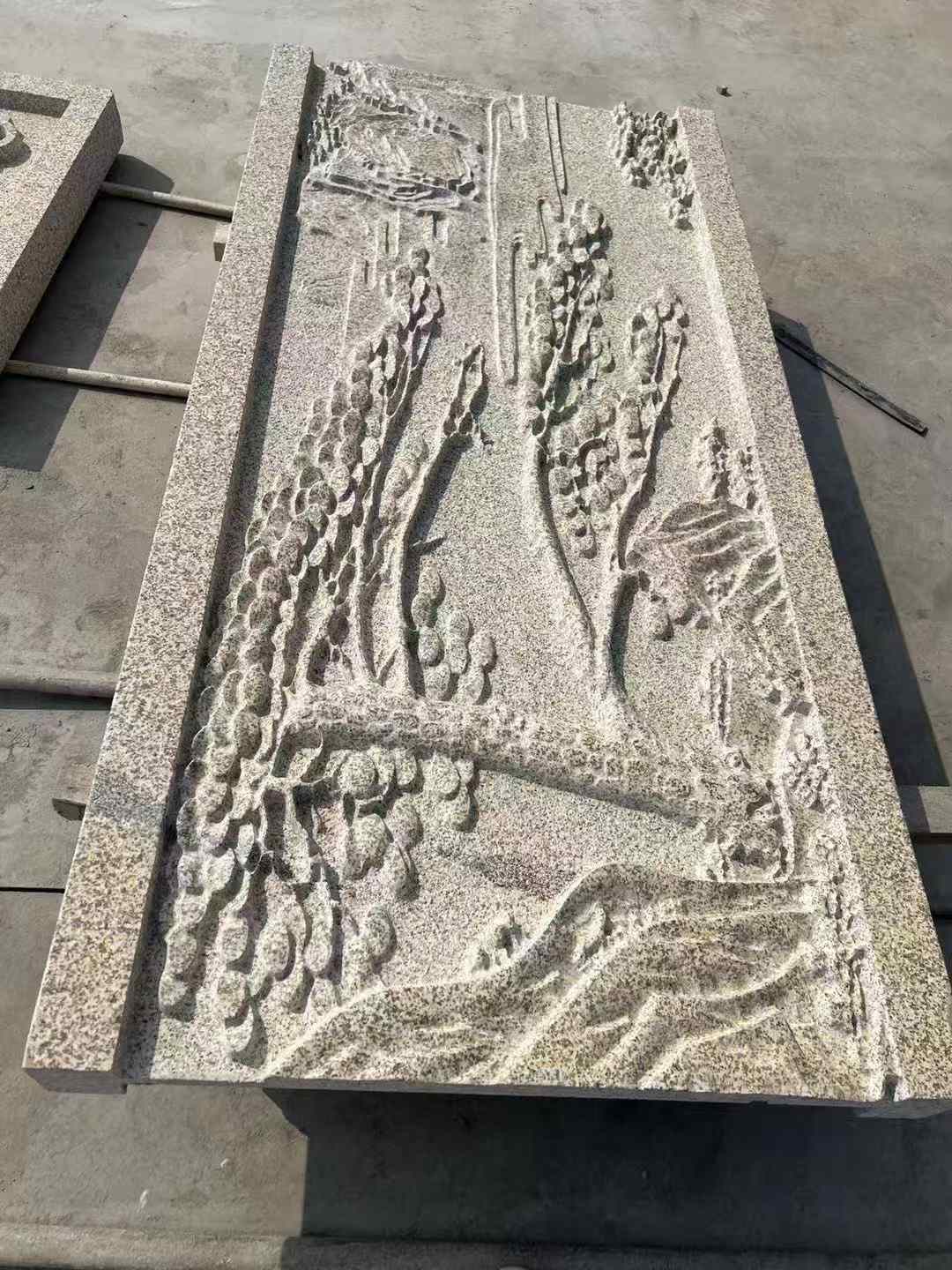 拉萨黄金麻别墅雕刻版 别墅私人定制